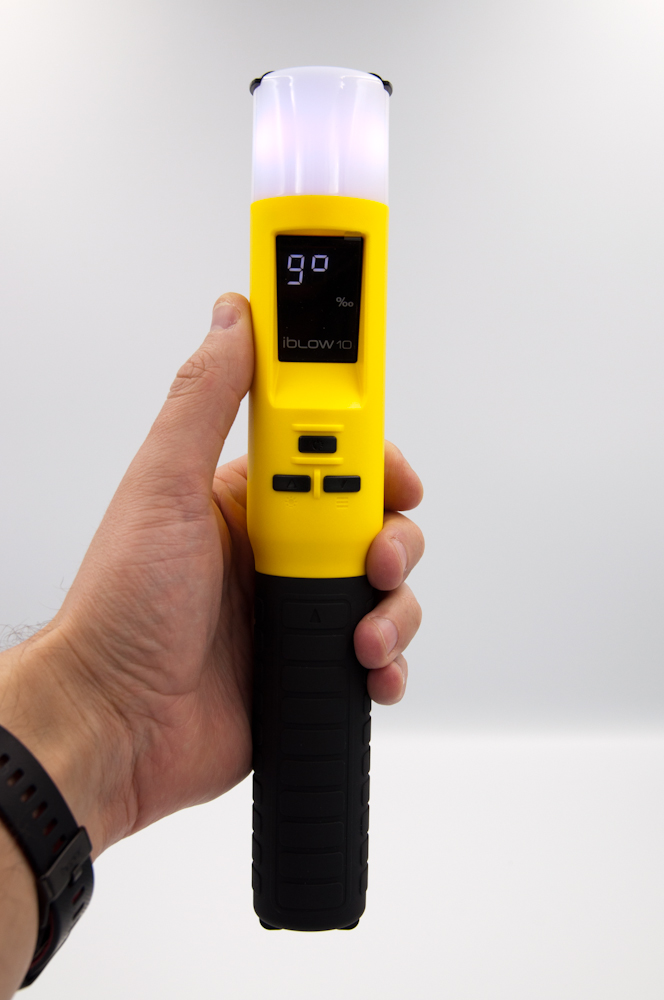 Алкотестер Алкофор iBlow 10